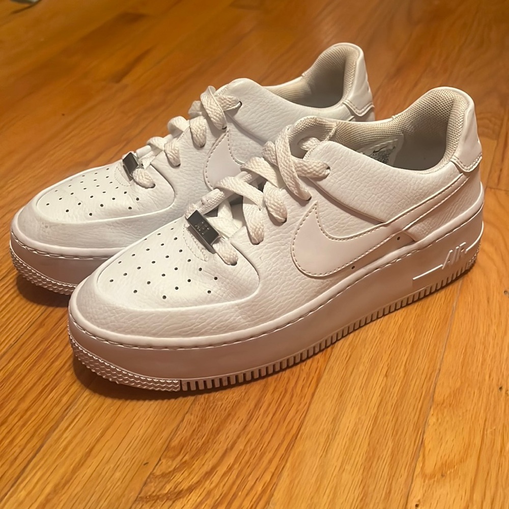 White Nike Sage Low Air Force 1s